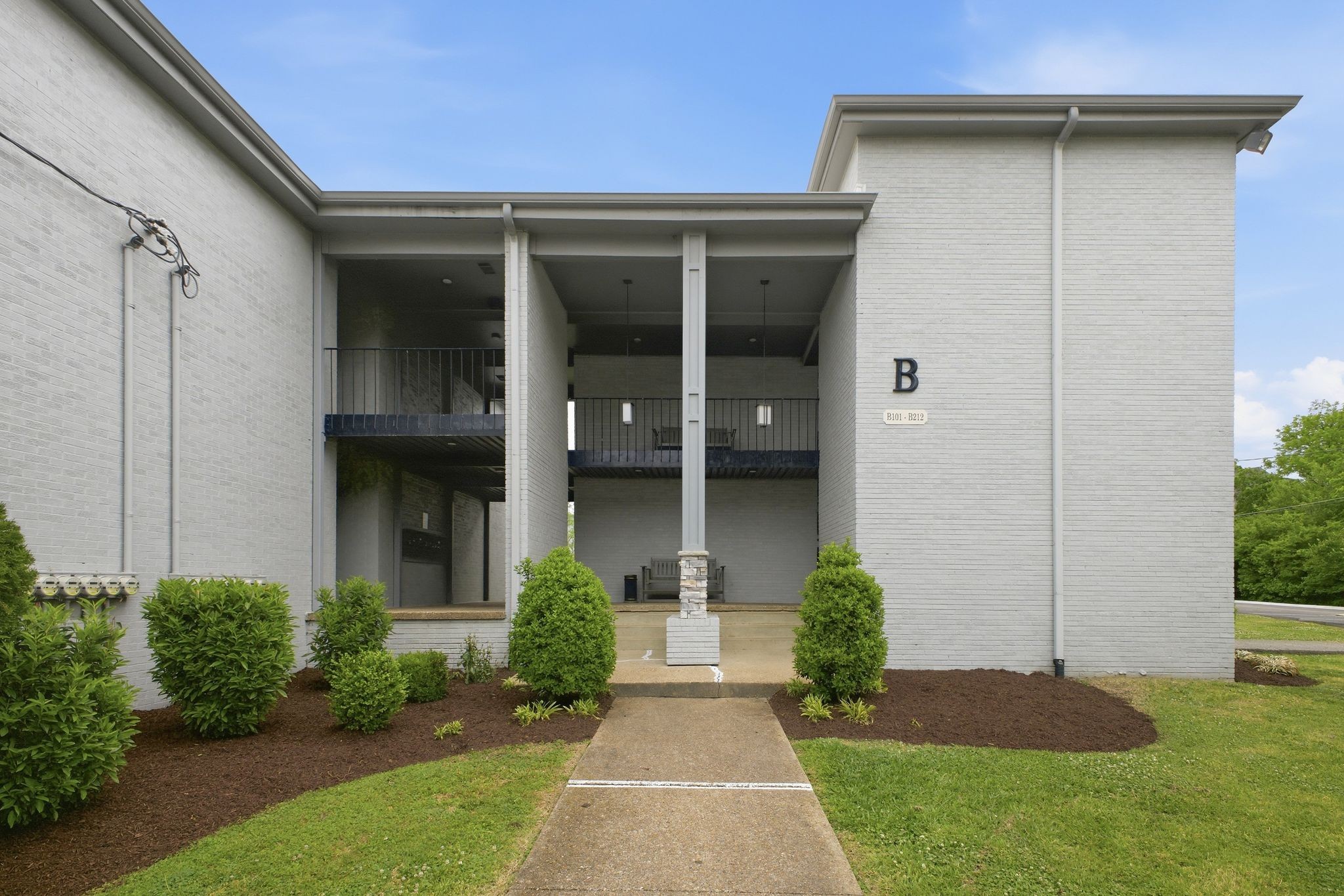 1900 Richard Jones Road, Unit B211 Nashville, TN 37215 - Photo 2 of 30