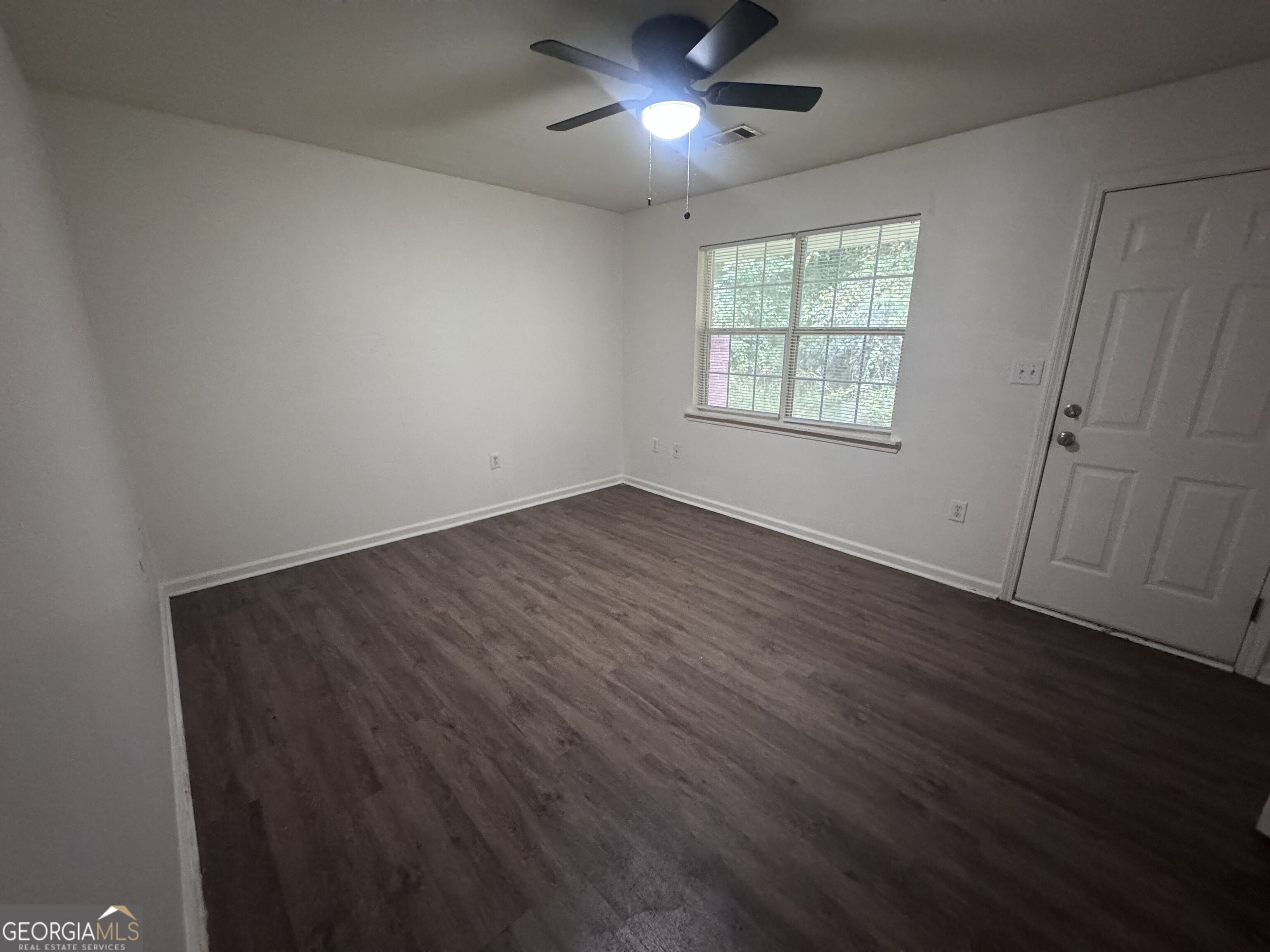 1403 Claxton Dairy Road, Unit B Dublin, GA 31021 - Photo 4 of 6 Gallery Image 4