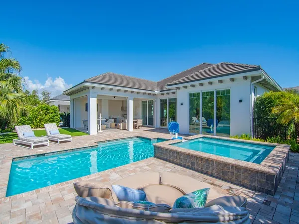 $25,000 | 915 Surfsedge Way, Vero Beach, FL 32963