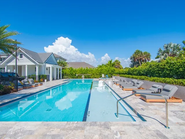 $25,000 | 915 Surfsedge Way, Vero Beach, FL 32963