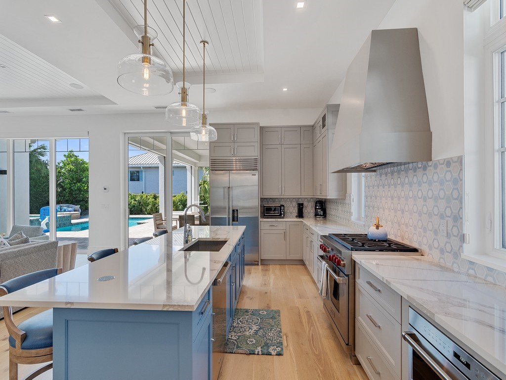 915 Surfsedge Way Vero Beach, FL 32963 - Photo 5 of 36