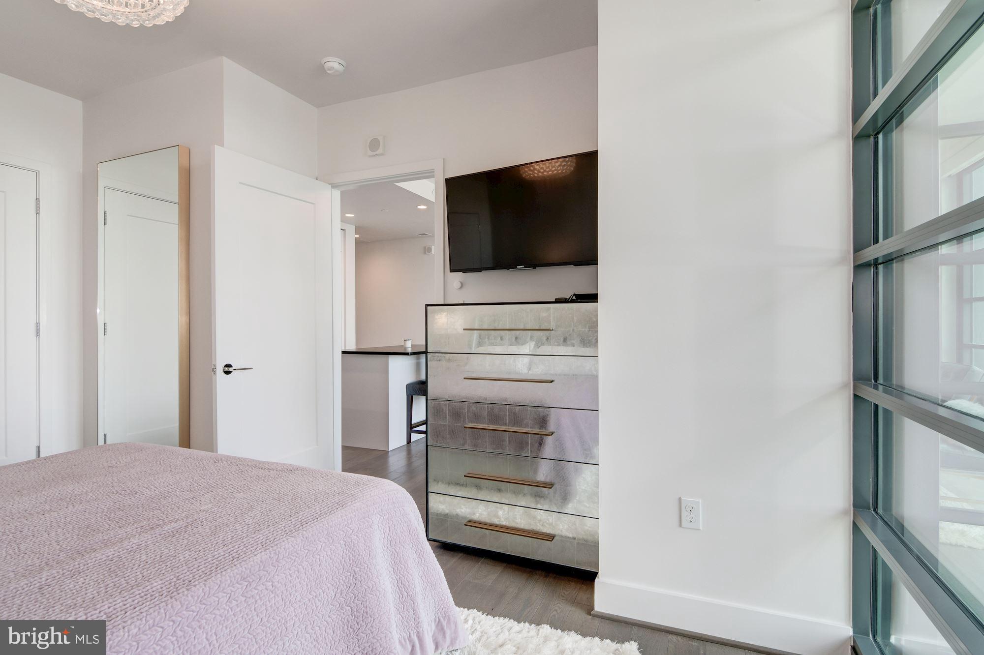 45 Sutton Square Southwest, Unit 1002 Washington, DC 20024 - Photo 15 of 29