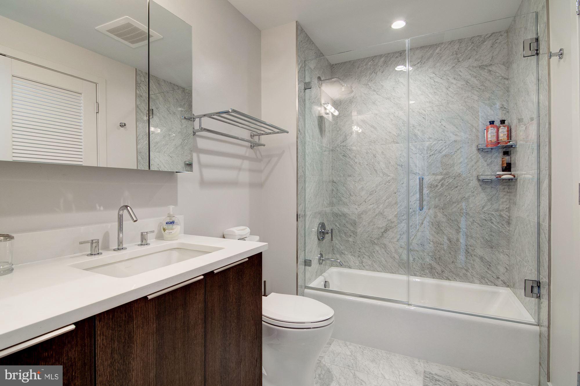 45 Sutton Square Southwest, Unit 1002 Washington, DC 20024 - Photo 16 of 29