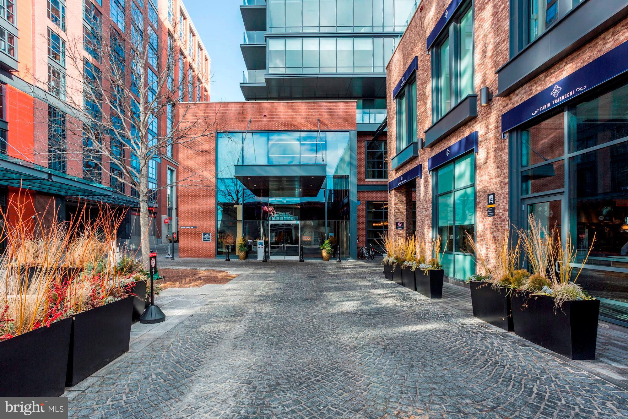 45 Sutton Square Southwest, Unit 1002 Washington, DC 20024 - Photo 20 of 29