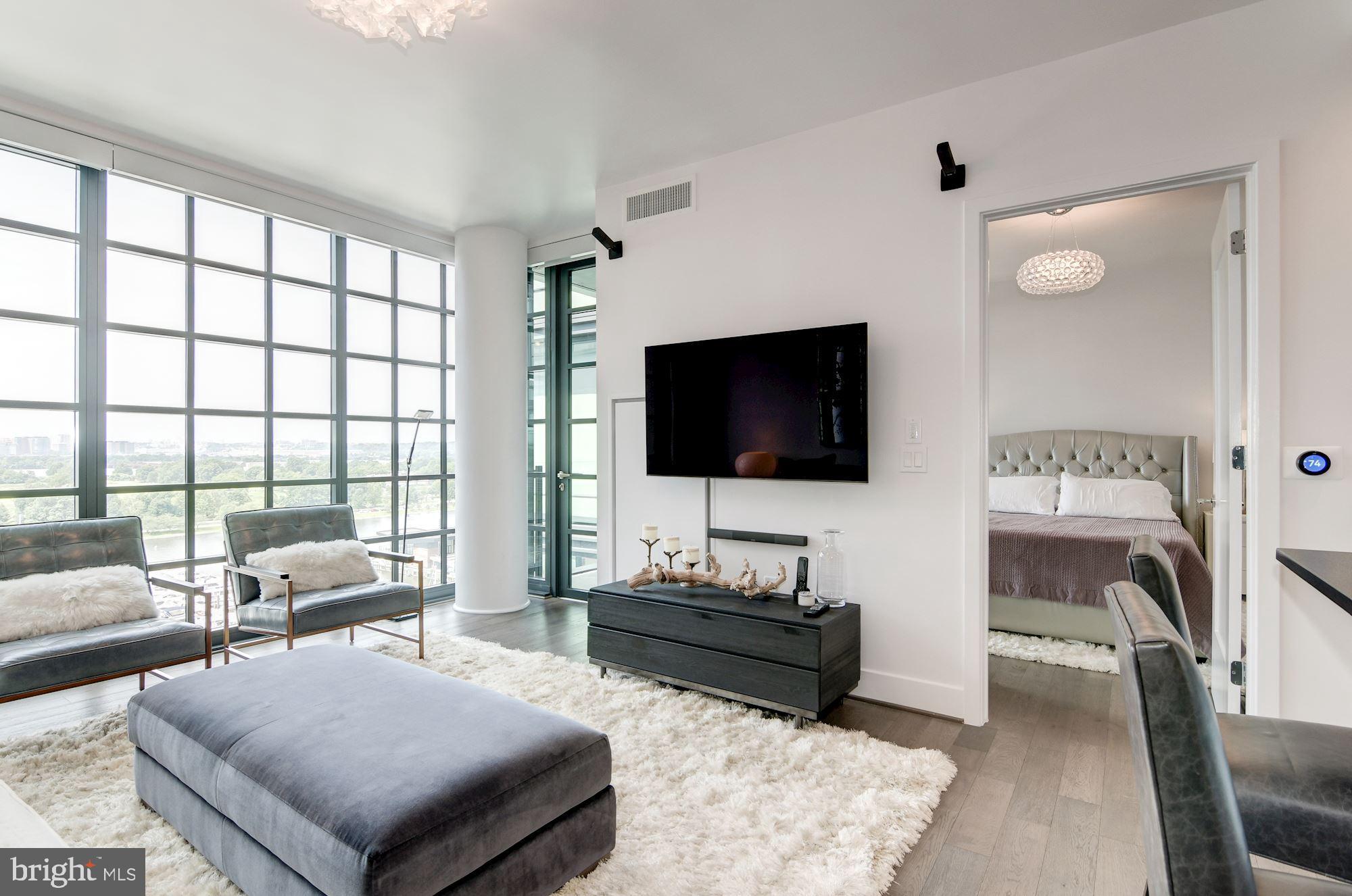 45 Sutton Square Southwest, Unit 1002 Washington, DC 20024 - Photo 3 of 29