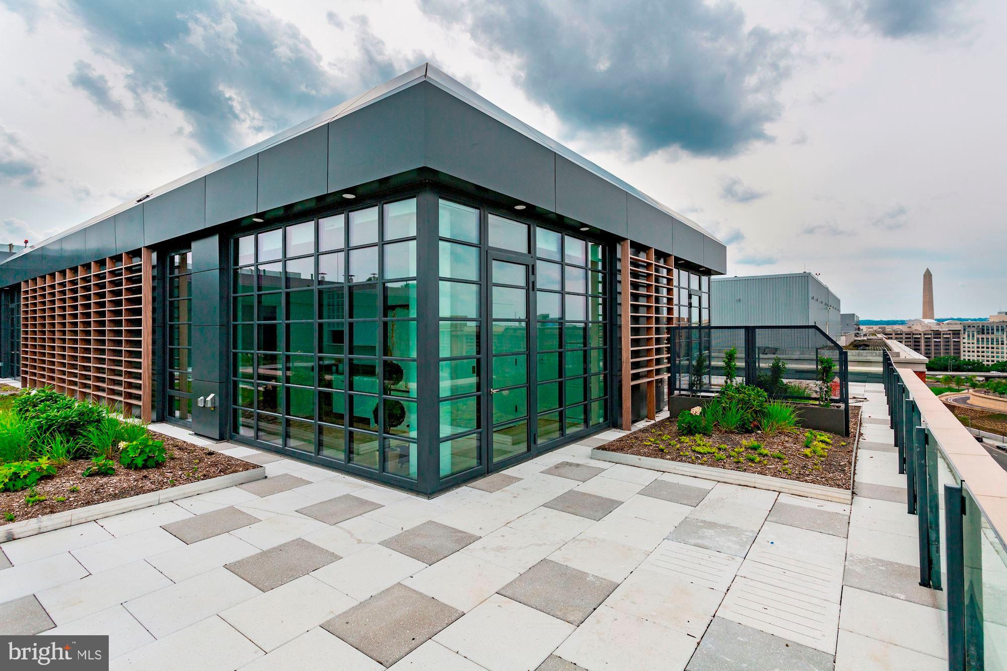 45 Sutton Square Southwest, Unit 1002 Washington, DC 20024 - Photo 27 of 29