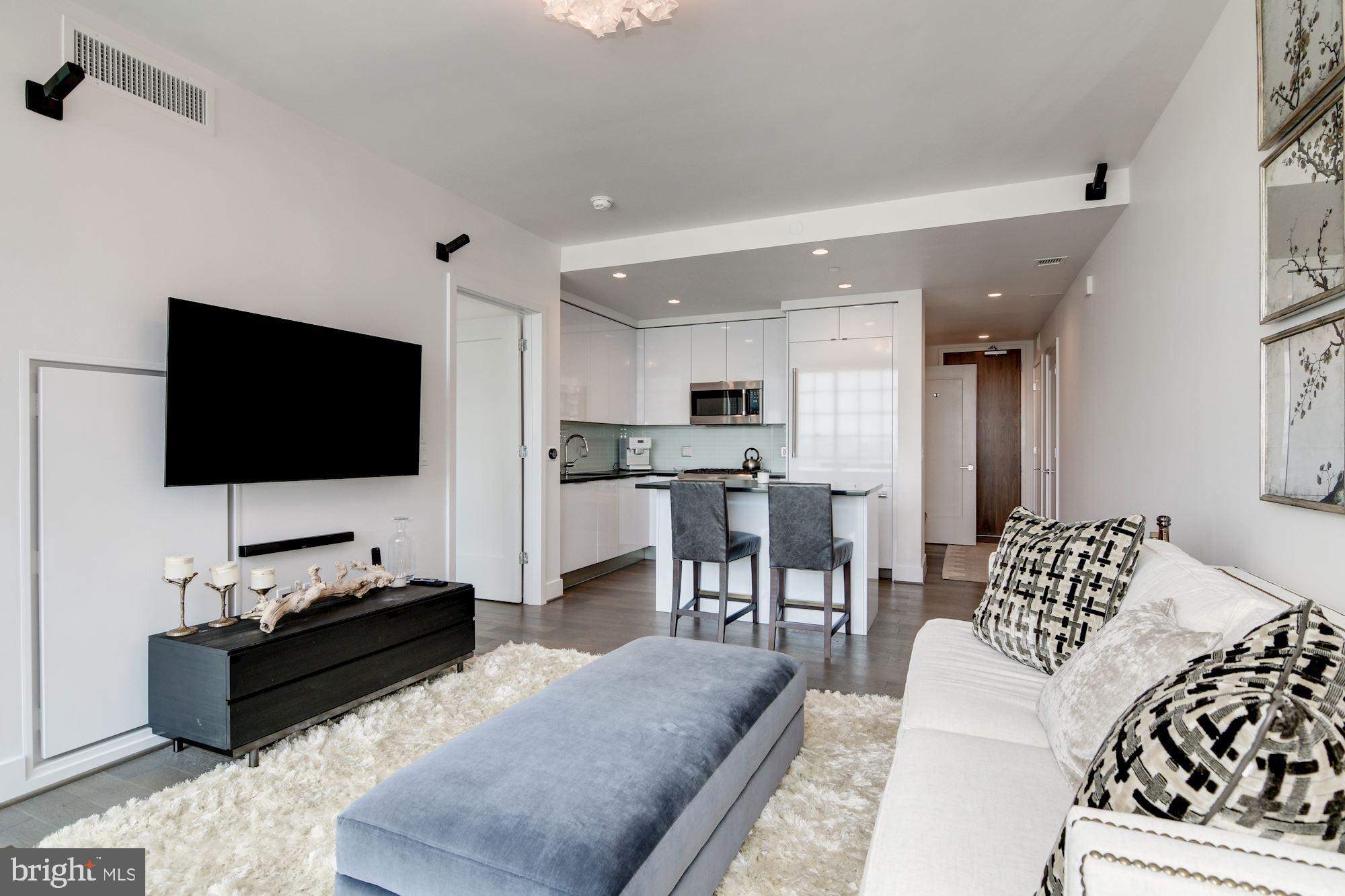 45 Sutton Square Southwest, Unit 1002 Washington, DC 20024 - Photo 5 of 29