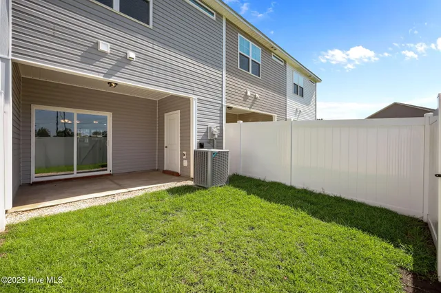 $213,500 | 5 Jaydn Drive West, Jacksonville, NC 28546