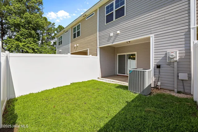 $213,500 | 5 Jaydn Drive West, Jacksonville, NC 28546