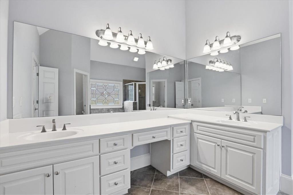 1015 Windermere Crossing Cumming, GA 30041 - Photo 22 of 91