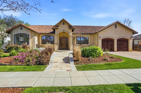 $3,275,000 | 2540 Marsha Way, San Jose, CA 95125