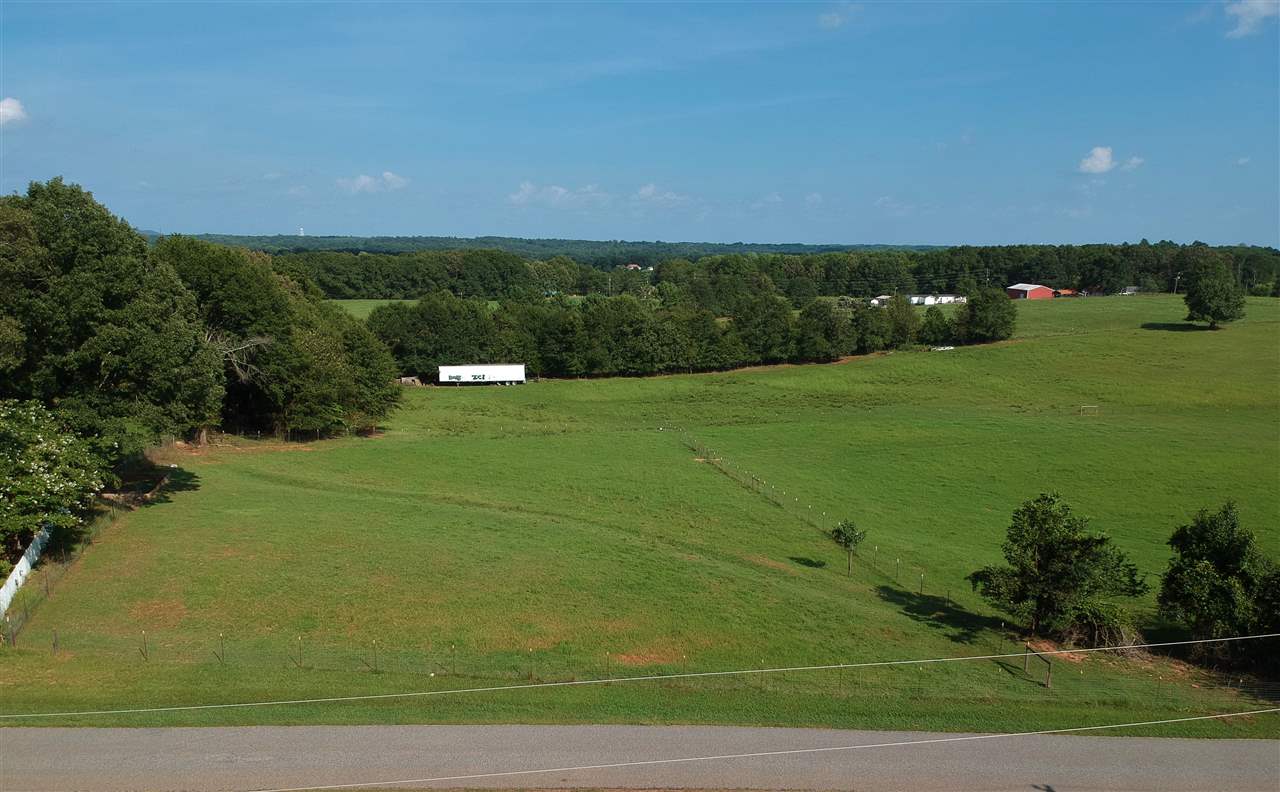 180 Country Oak Road Chesnee, SC 29323 - Photo 1 of 4 Gallery Image 1
