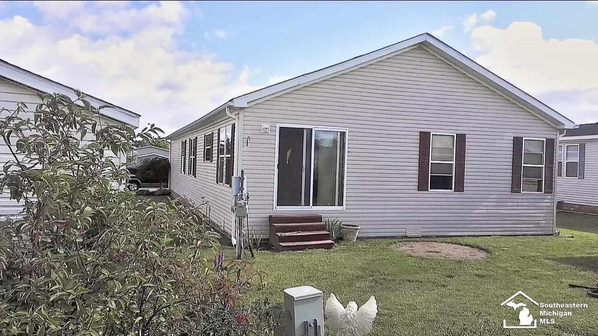 19559 Maplegrove Road Gibraltar, MI 48173 - Photo 30 of 30