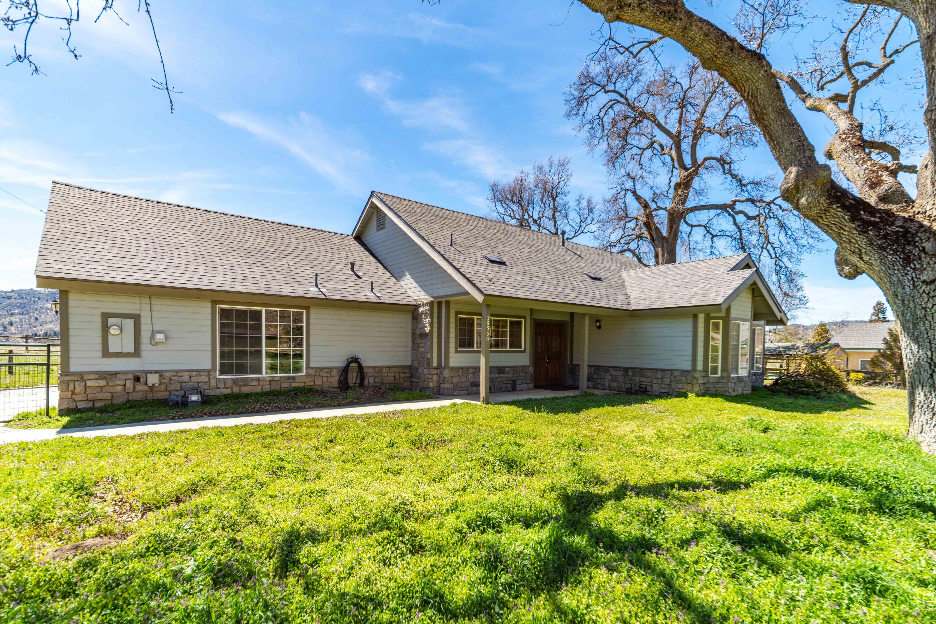 28350 Bear Valley Road Tehachapi, CA 93561 - Photo 7 of 52 Bear Valley-07