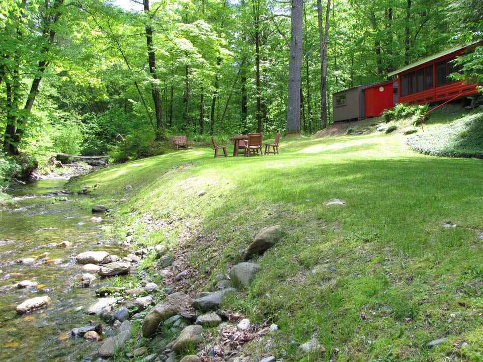 301 Hunter Brook Road Newfane, VT 05345 - Photo 4 of 15