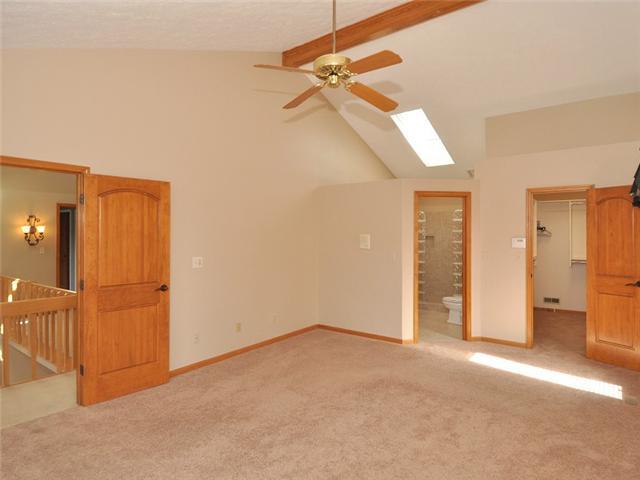 9670 Decatur Drive Indianapolis, IN 46256 - Photo 12 of 20 Gallery Image 12