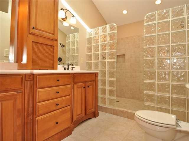 9670 Decatur Drive Indianapolis, IN 46256 - Photo 14 of 20 Gallery Image 14