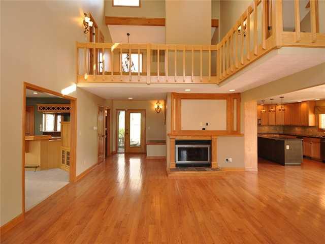 9670 Decatur Drive Indianapolis, IN 46256 - Photo 3 of 20 Gallery Image 3