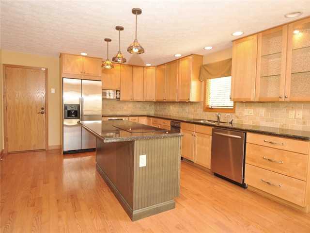 9670 Decatur Drive Indianapolis, IN 46256 - Photo 7 of 20 Gallery Image 7