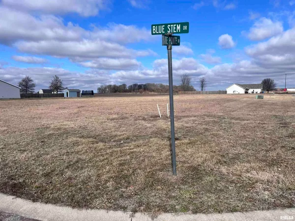 $5,200 | Blue Stem Drive, Elkhart, IL 62634