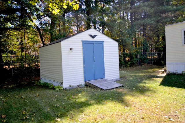 $143,000 | 15 Bridle Path Trail, Concord, NH 03301