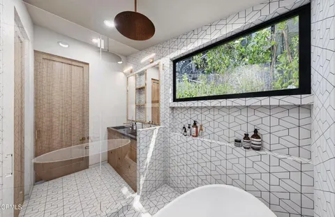 $319,000 | 1070 Oban Drive, Los Angeles, CA 90065