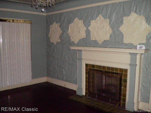 5016 Ridgewood Street Detroit, MI 48204 - Photo 2 of 6 LIVING ROOM
