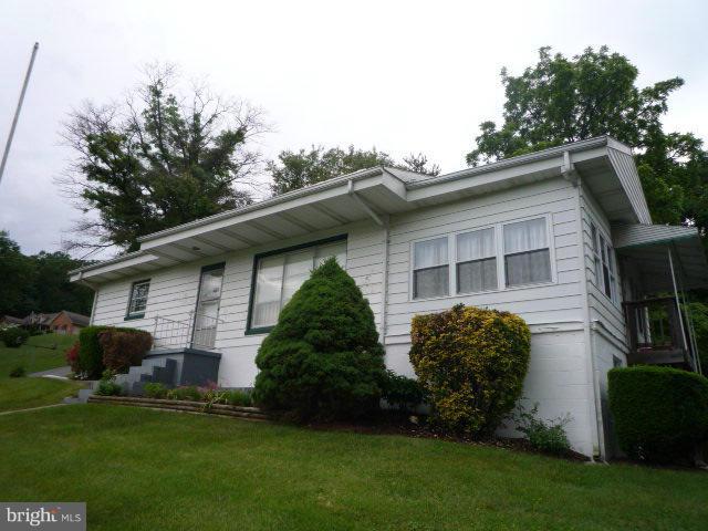 21157 Greenbrier Road Boonsboro, MD 21713 - Photo 2 of 17 Exterior (Front)
