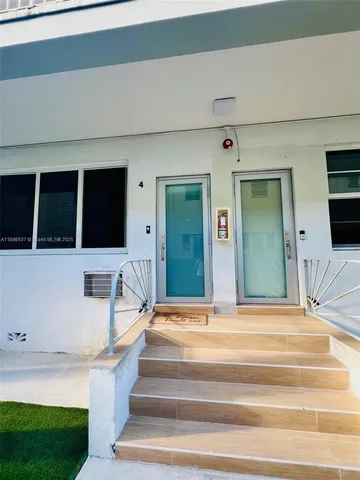 $1,900 | 1606 Jefferson Avenue, Unit 4, Miami Beach, FL 33139