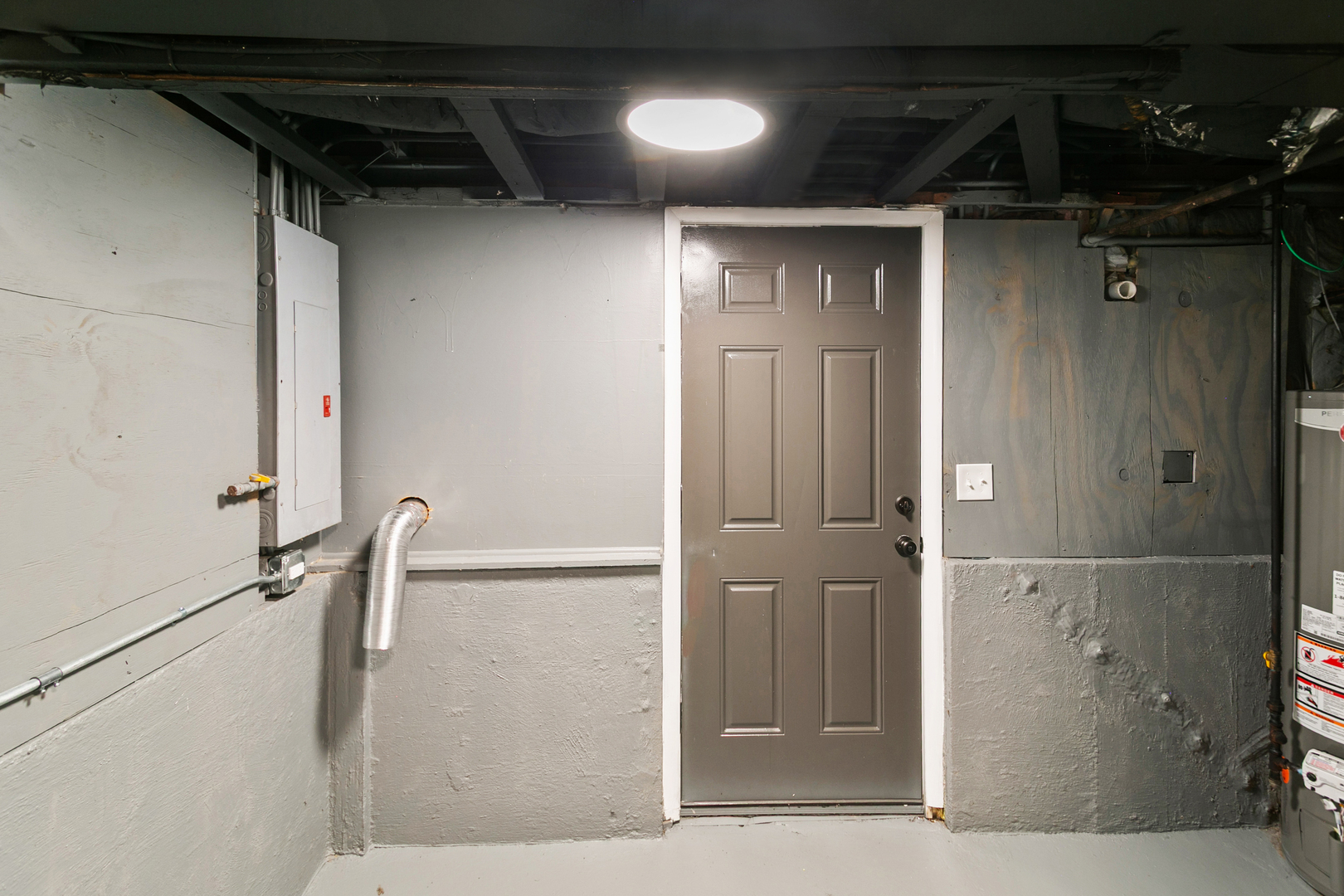 531 Winchester Road Chicago Heights, IL 60411 - Photo 18 of 28 a bathroom with a shower