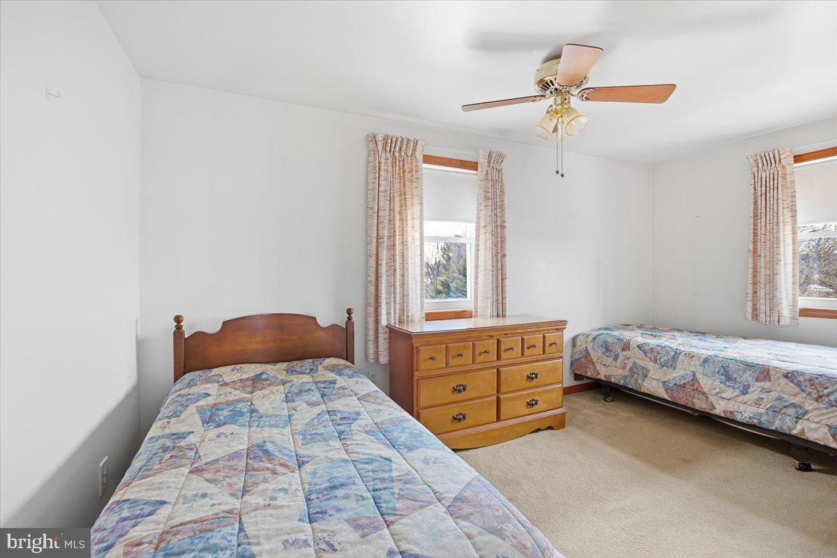552 Overlook Road Philadelphia, PA 19128 - Photo 21 of 31 3rd Bedroom