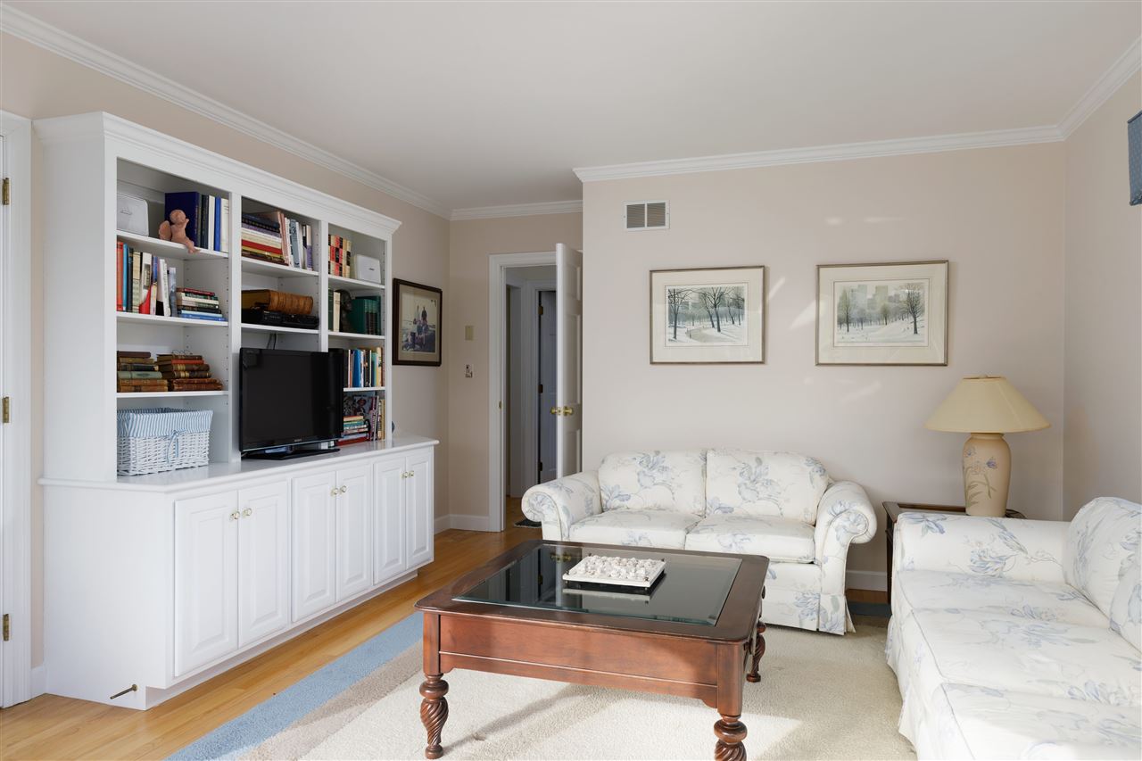 22 Sea Road Rye, NH 03871 - Photo 10 of 40