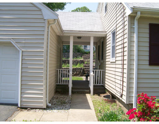 24 Lockwood Road Lynn, MA 01904 - Photo 5 of 7 Gallery Image 5