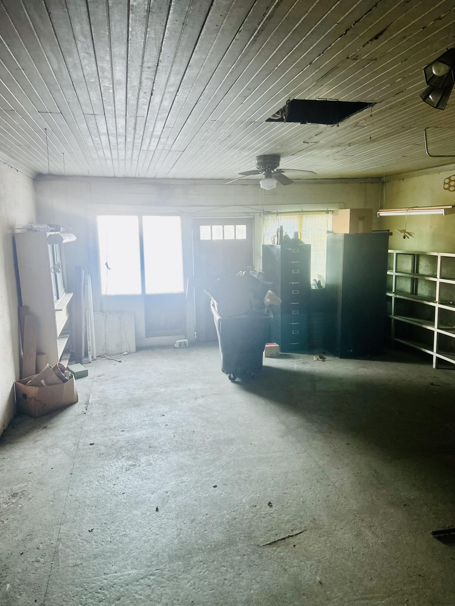 504 F R Huff Drive St. Matthews, SC 29135 - Photo 7 of 17 IMG_6568