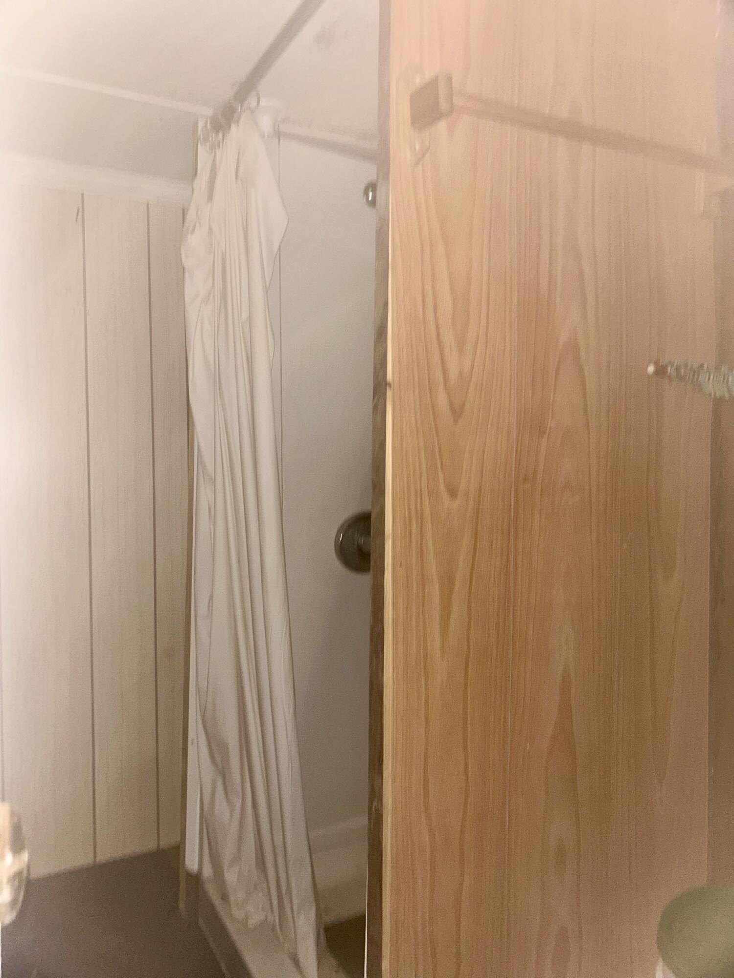 504 F R Huff Drive St. Matthews, SC 29135 - Photo 10 of 17 IMG_6572