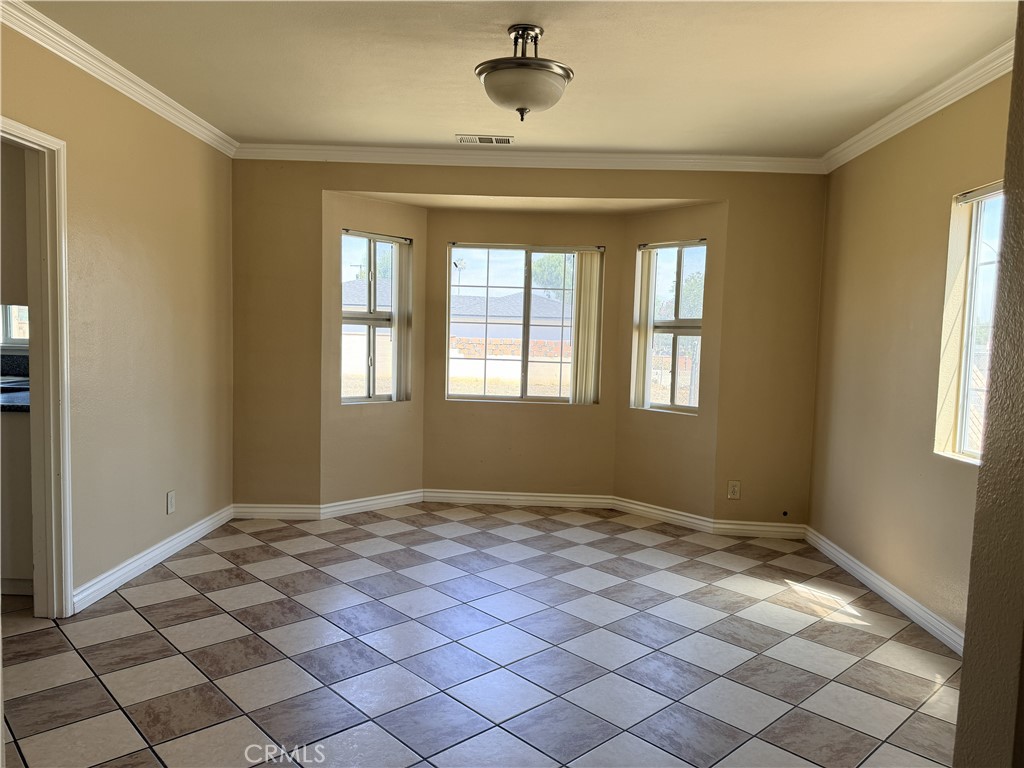 2820 Madison Street Riverside, CA 92504 - Photo 8 of 20