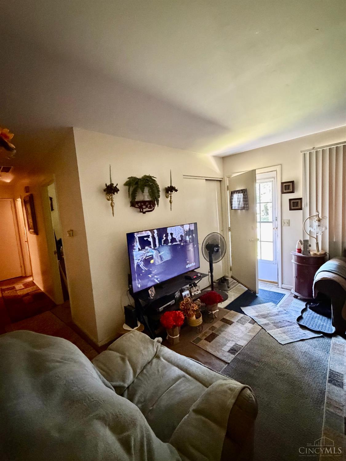 11448 Geneva Road Cincinnati, OH 45240 - Photo 5 of 11