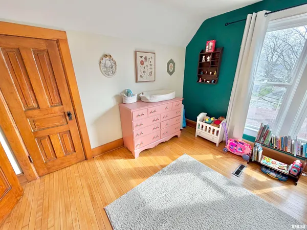 $119,900 | 1416 North Kellogg Street, Galesburg, IL 61401