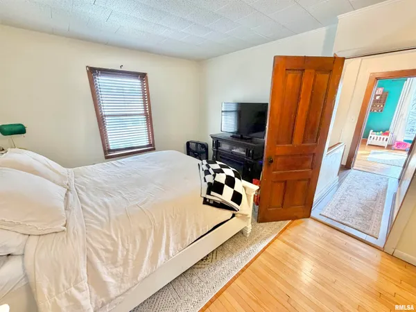 $119,900 | 1416 North Kellogg Street, Galesburg, IL 61401