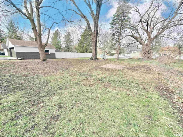 $119,900 | 1416 North Kellogg Street, Galesburg, IL 61401