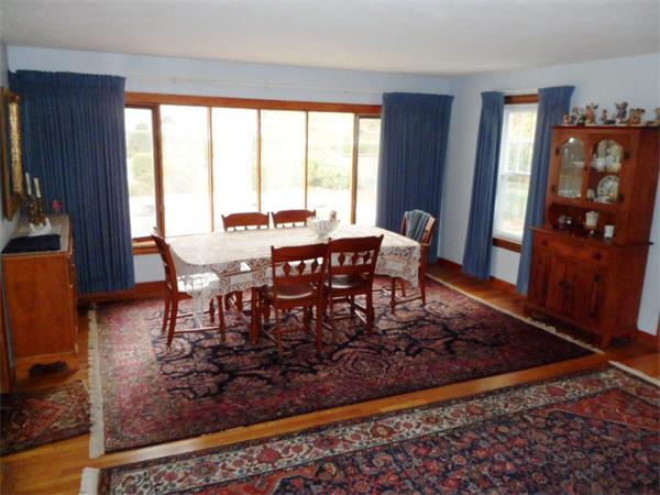 100 Green Lane Springfield, MA 01107 - Photo 4 of 30 Gallery Image 4