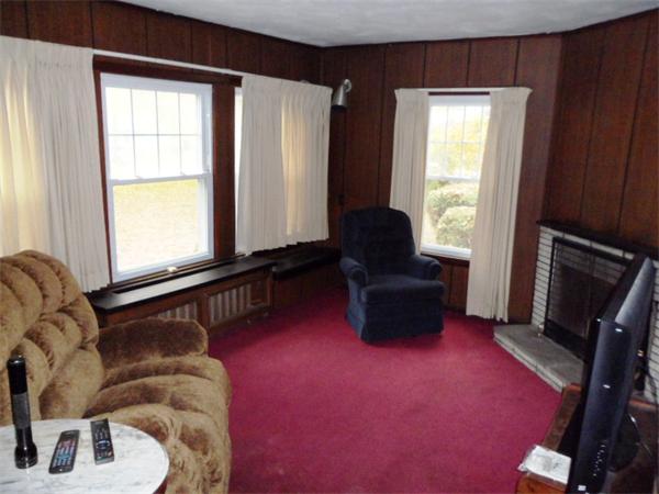 100 Green Lane Springfield, MA 01107 - Photo 5 of 30 Gallery Image 5