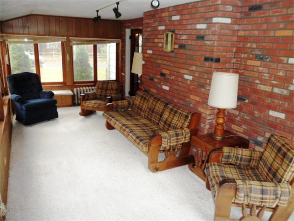 100 Green Lane Springfield, MA 01107 - Photo 6 of 30 Gallery Image 6