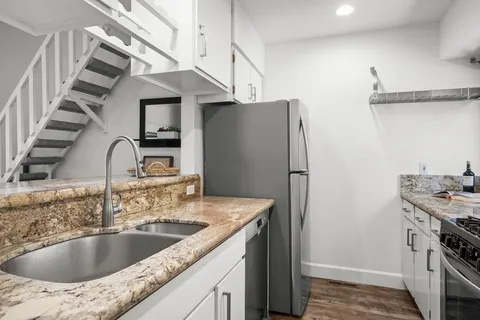 $579,000 | 2755 North Lake Boulevard, Unit 10, Tahoe City, CA 96145