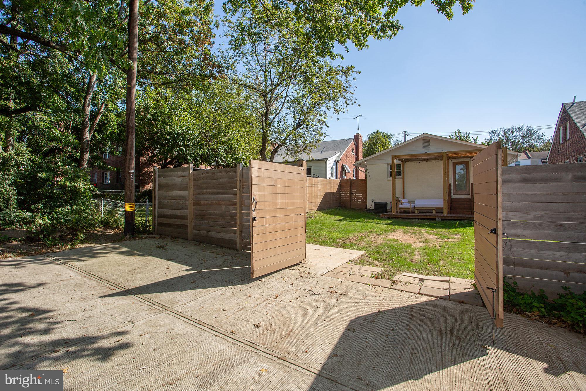 5116 Sheriff Road Northeast Washington, DC 20019 - Photo 32 of 37