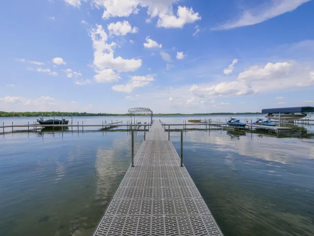 $250,000 | 1321 South Darling Drive Northwest, Alexandria, MN 56308