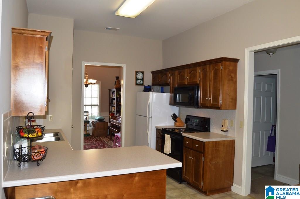 5444 Virginia Way Bessemer, AL 35022 - Photo 8 of 21