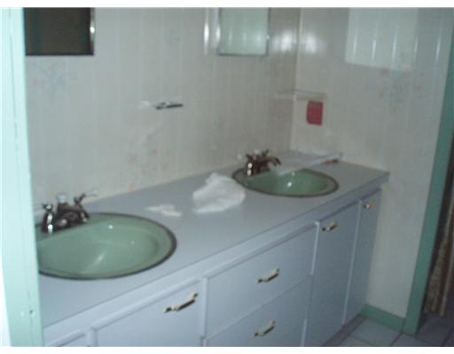 2114 County Road, Unit 2 Smyrna, ME 04780 - Photo 5 of 10 Bathroom. Full Bath