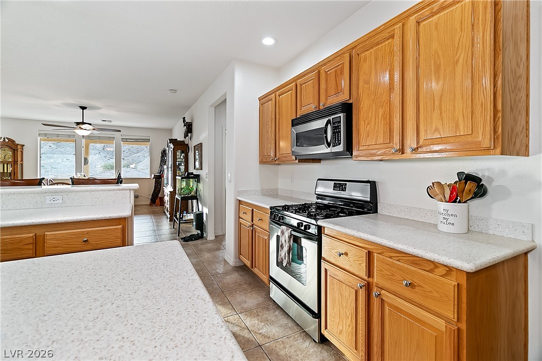 3505 Cottage Meadow Way Laughlin, NV 89029 - Photo 18 of 98 Alternate angle of the Kitchen.