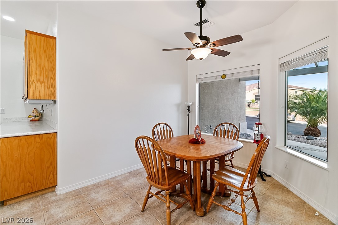 3505 Cottage Meadow Way Laughlin, NV 89029 - Photo 22 of 98 Alternate angle of the breakfast nook.